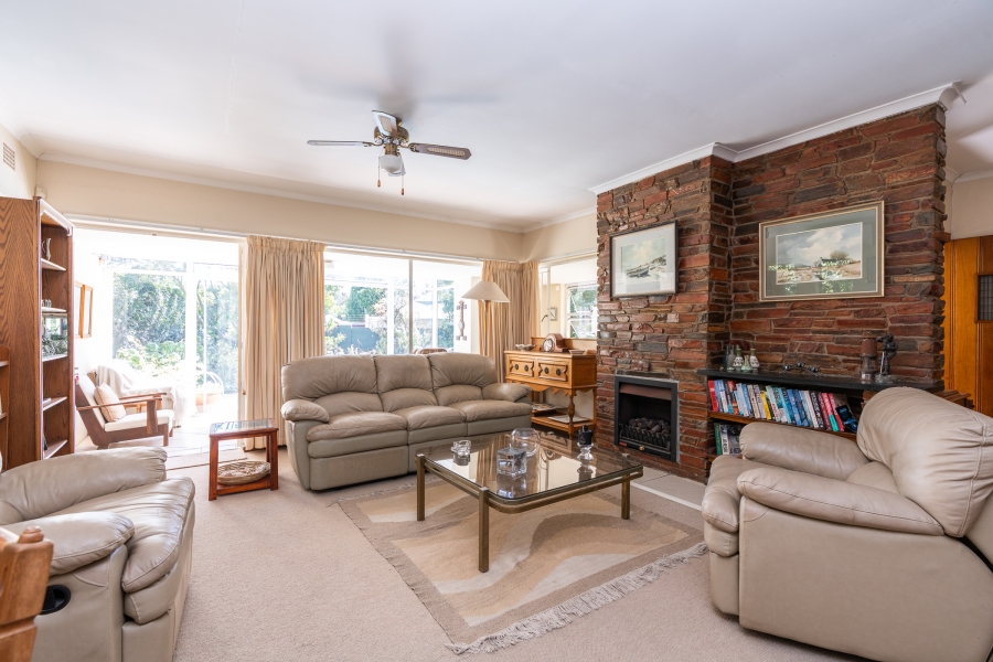 4 Bedroom Property for Sale in Pinelands Western Cape